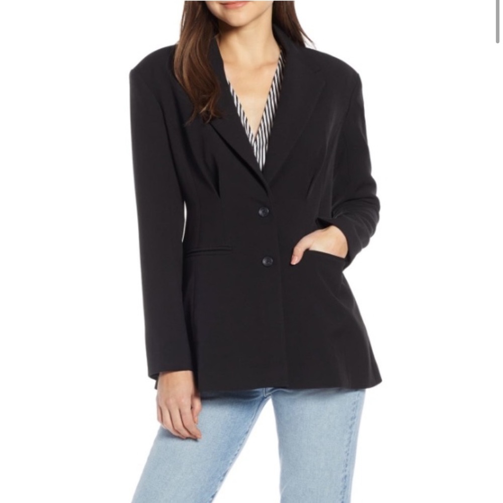 Something Navy black pleated waist emphasis long blazer